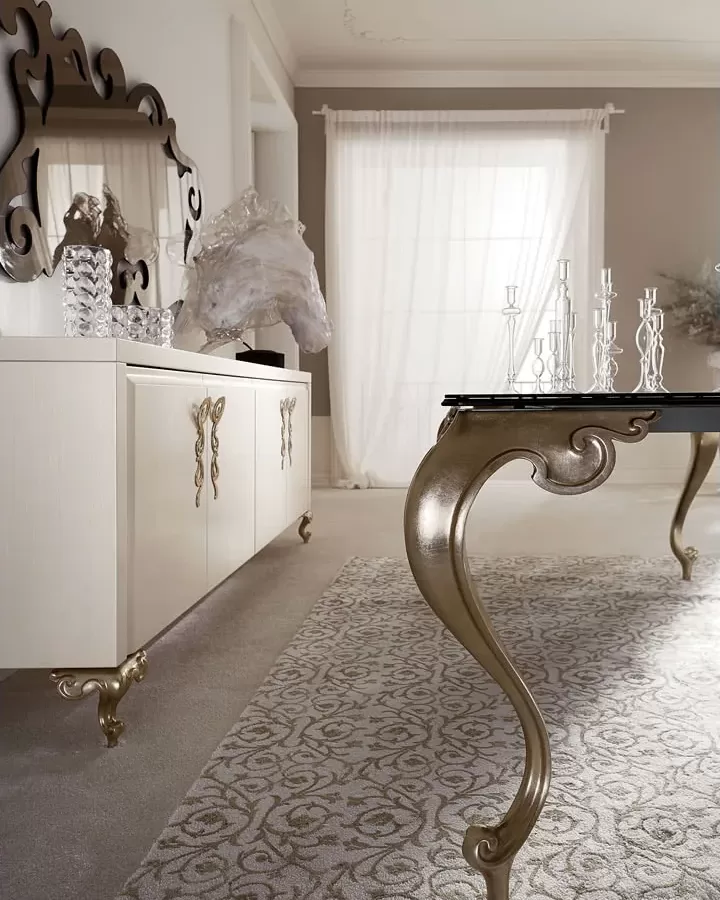 George Dining Table by Cantori, classic dining room table on cast aluminium legs