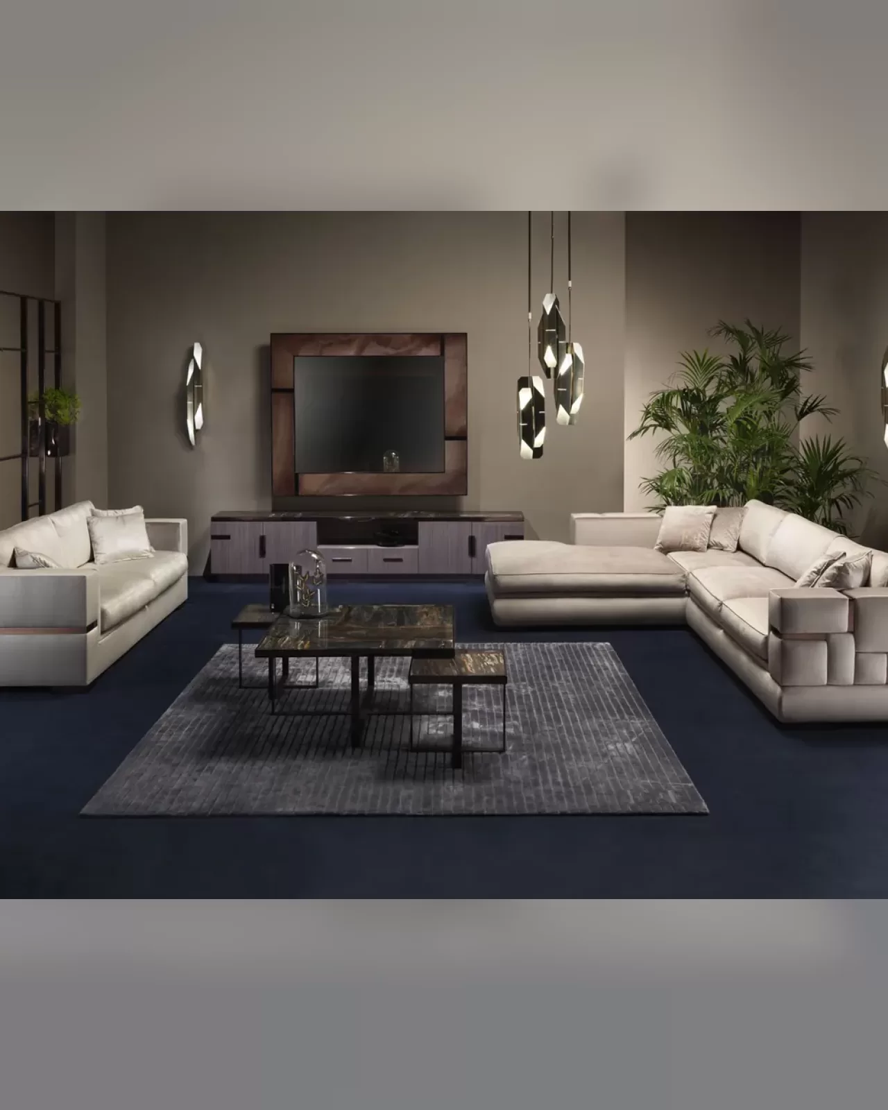 Cromo Sofa, Epoque modern living room
