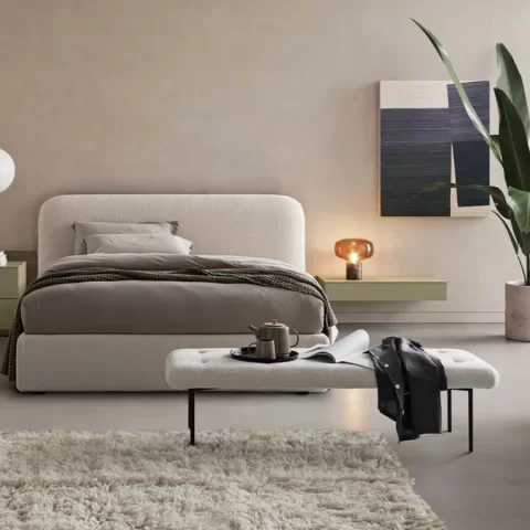 Hari Bed