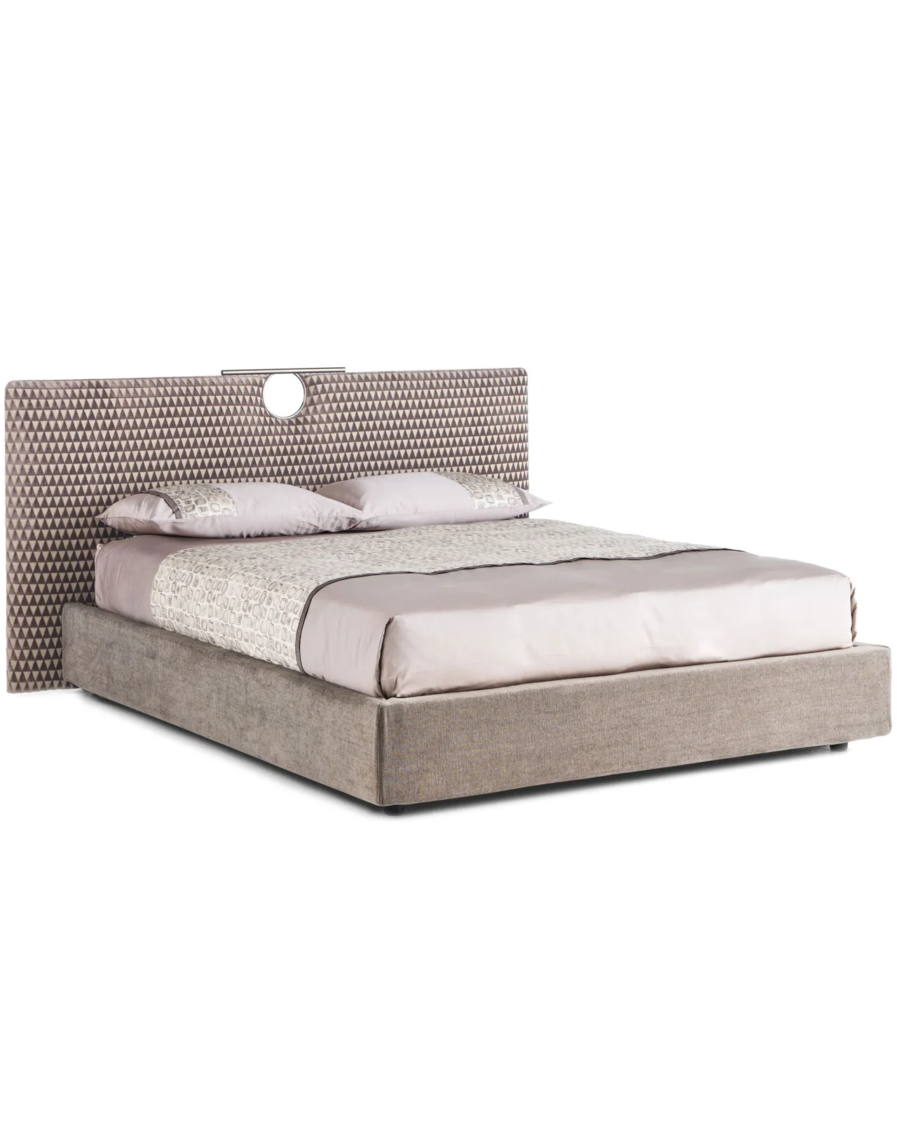 Bay bed by Cantori, studio view, photo 1 of 8, Nobili Design catalog