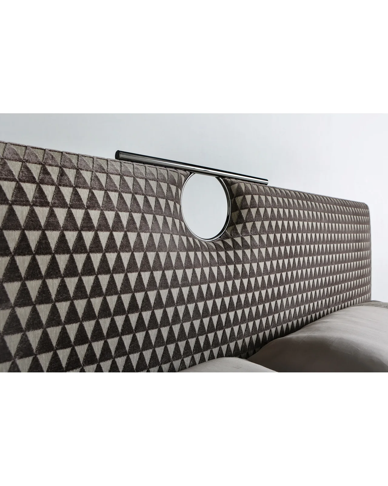 Bay bed by Cantori, in an interior setting, photo 8 of 8, Nobili Design catalog