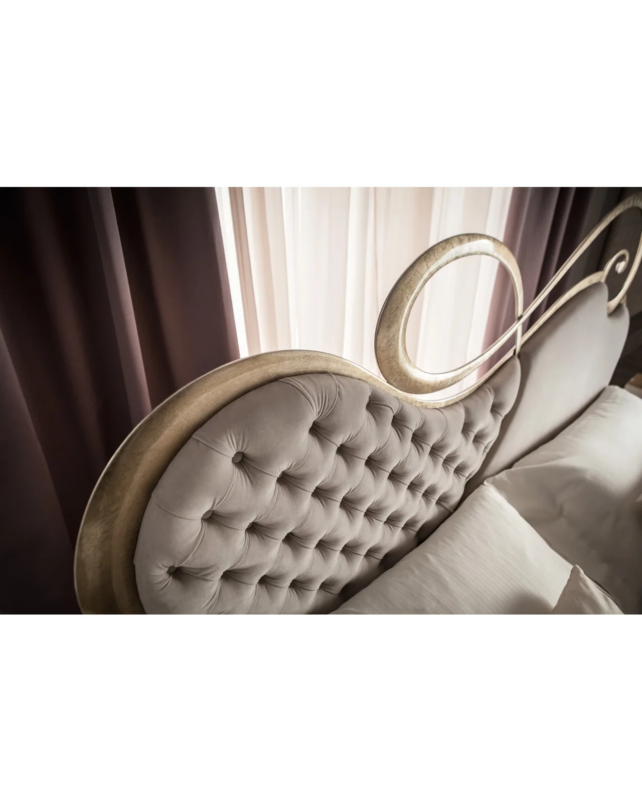 Chopin bed by Cantori, in an interior setting, photo 3 of 3, Nobili Design catalog