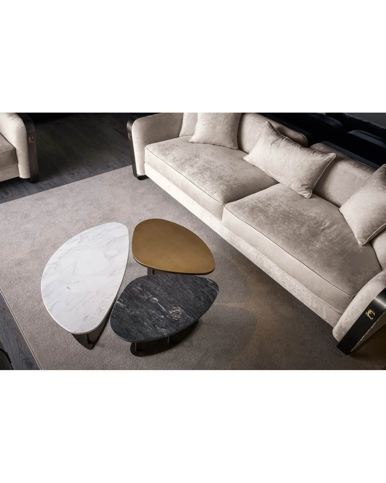 Ninfea coffee tables by Cantori, in an interior setting, photo 7 of 11
