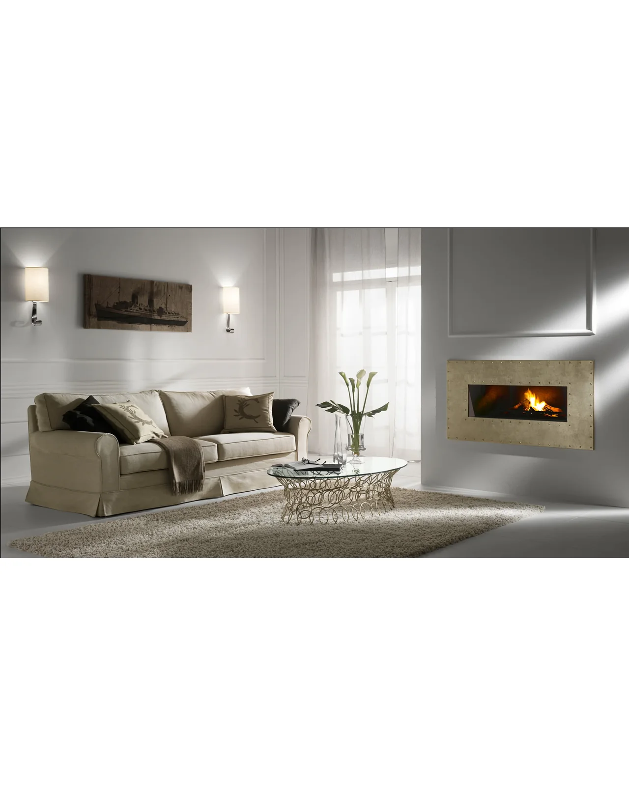 Rivoli sofa by Cantori, in an interior setting, photo 2 of 2