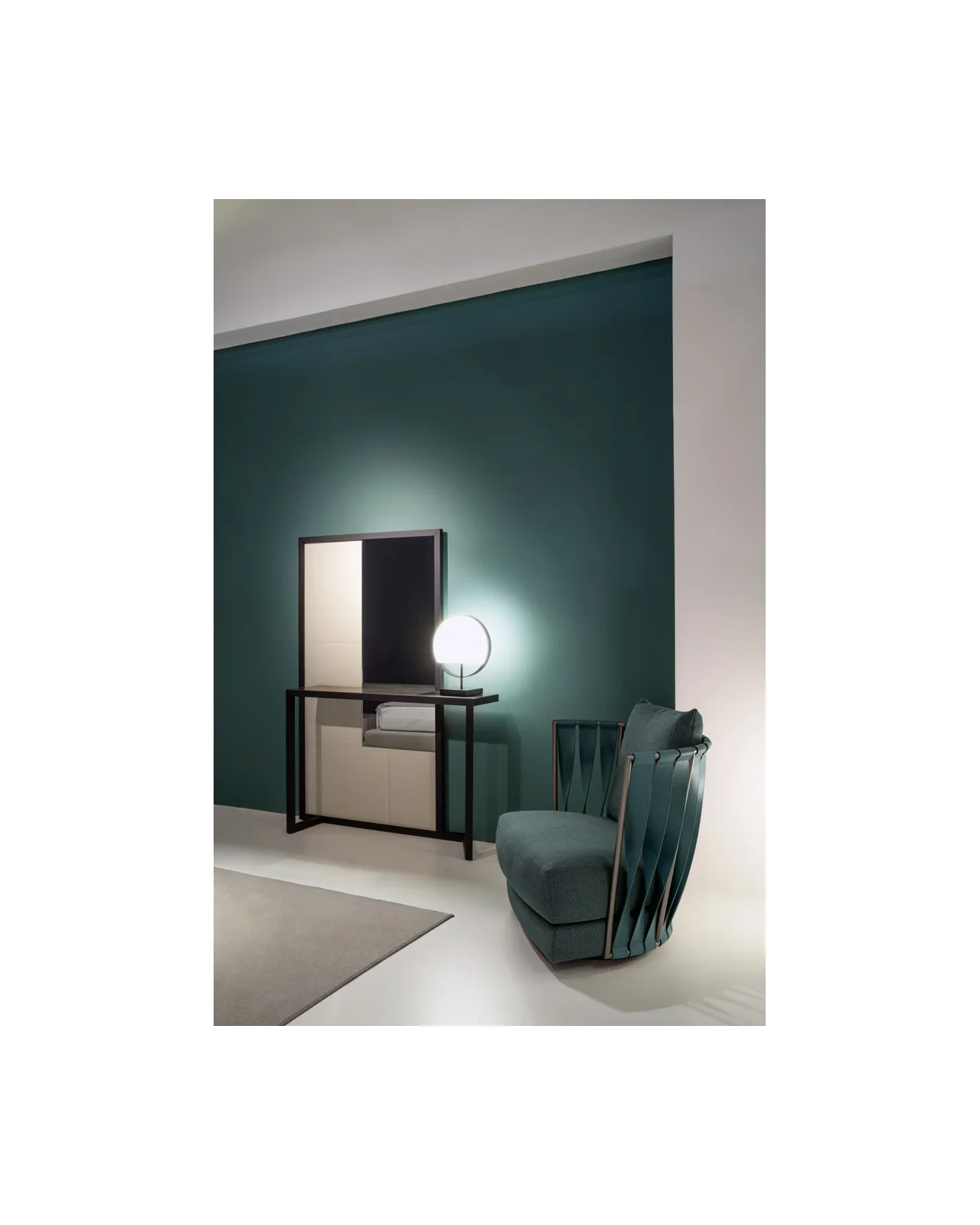 Twist armchair by Cantori, in an interior setting, photo 4 of 12