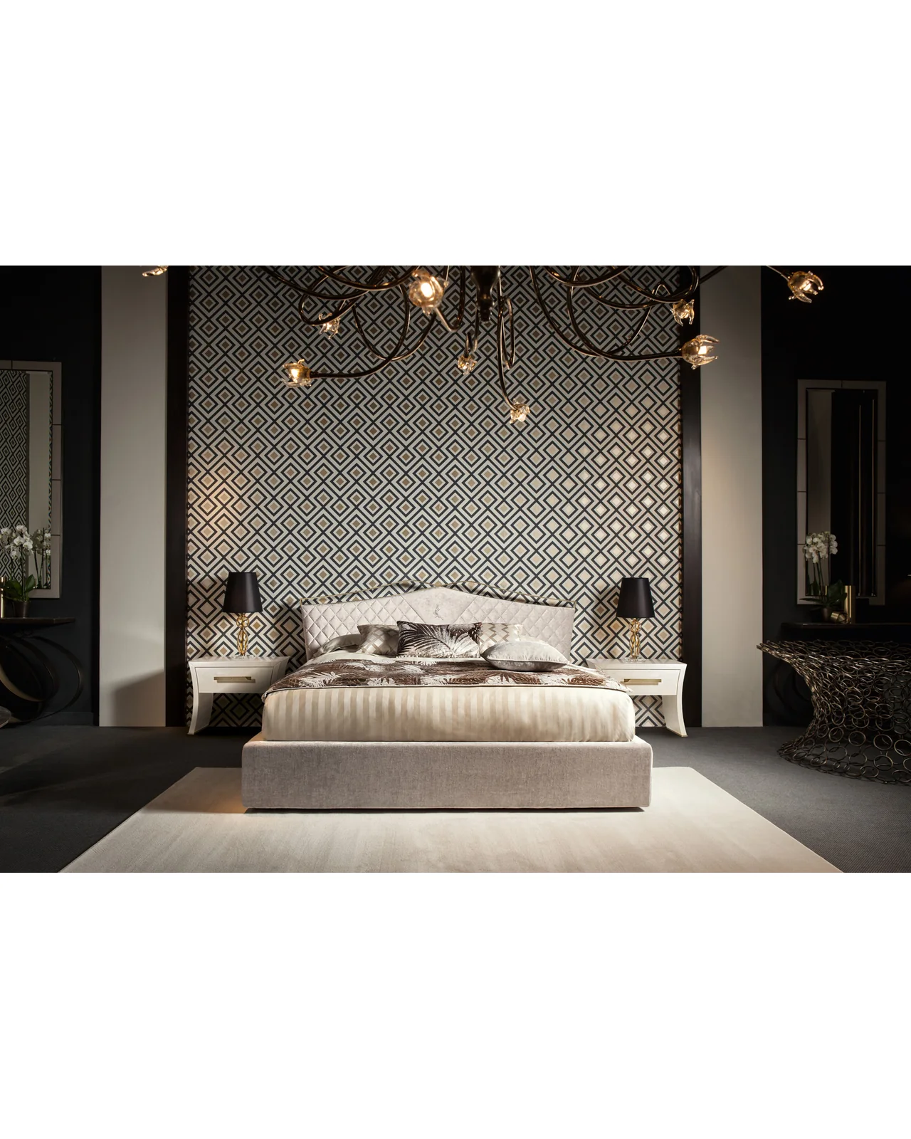 Valentino bed by Cantori, in an interior setting, photo 4 of 6