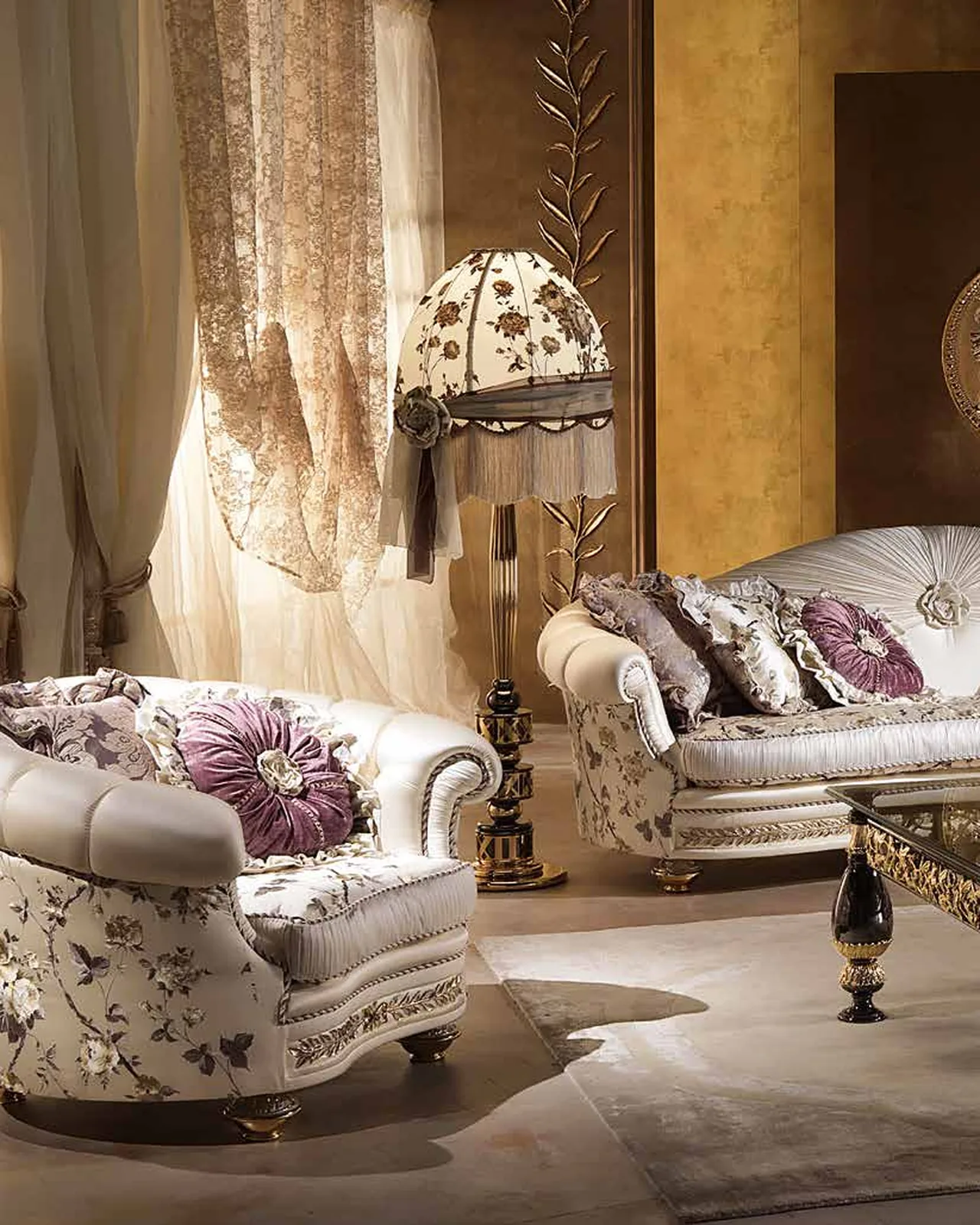 Aida Side Table AD075, Cappelletti Aida collection, classic Italian side table in a classic living room setting, photo 6 of 6