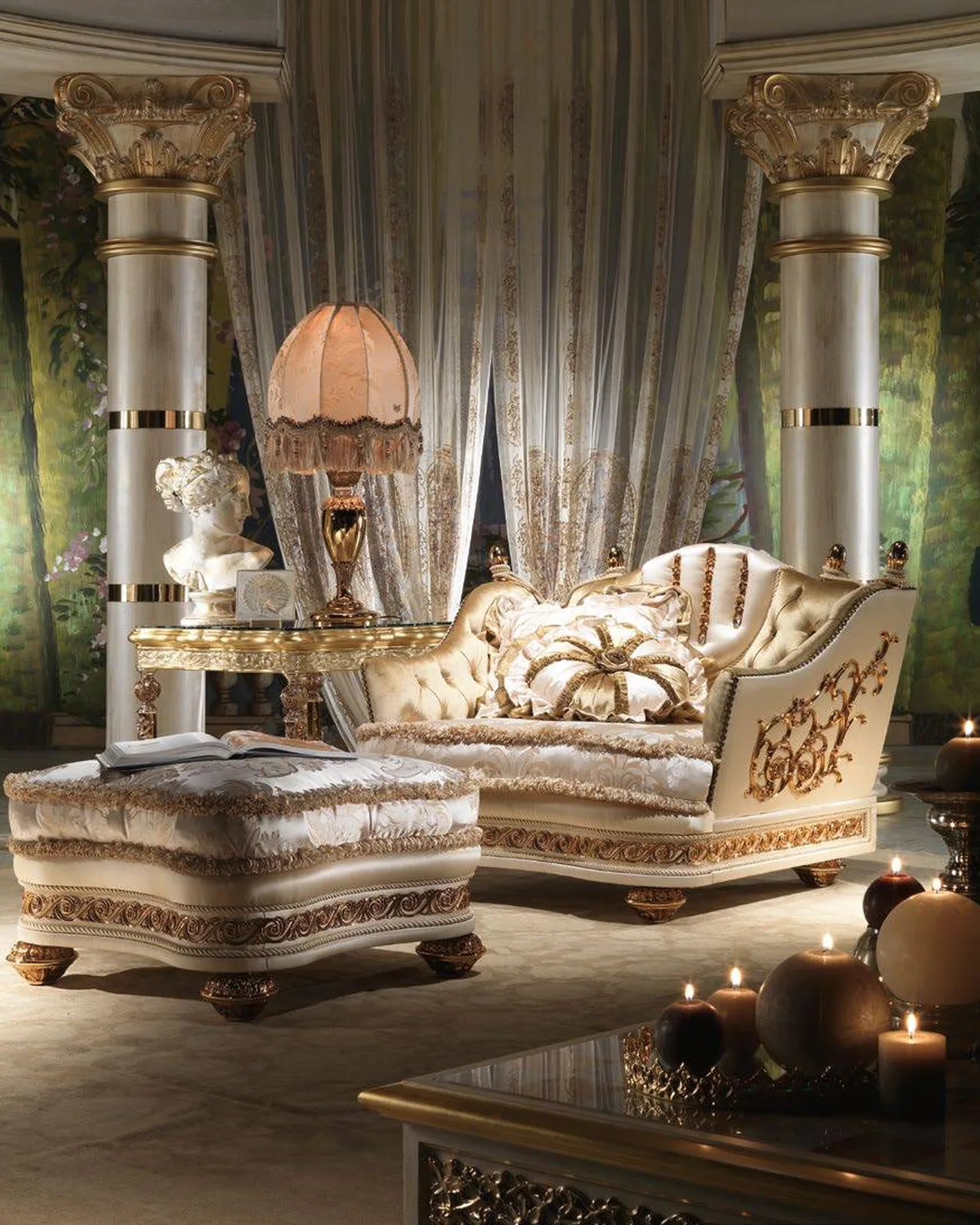Royal Side Table RY075, Cappelletti Royal collection, classic Italian side table in a classic living room setting, photo 3 of 6