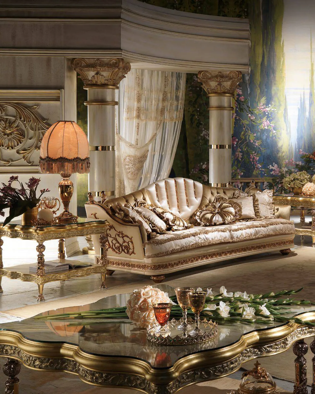 Royal Side Table RY075, Cappelletti Royal collection, classic Italian side table in a classic living room setting, photo 6 of 6