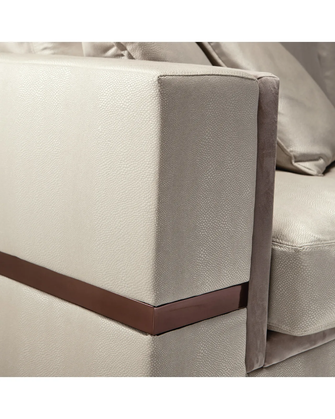 Talco Sofa by Epoque, Exence collection, close-up of the sofa upholstery and finish, photo 3 of 5