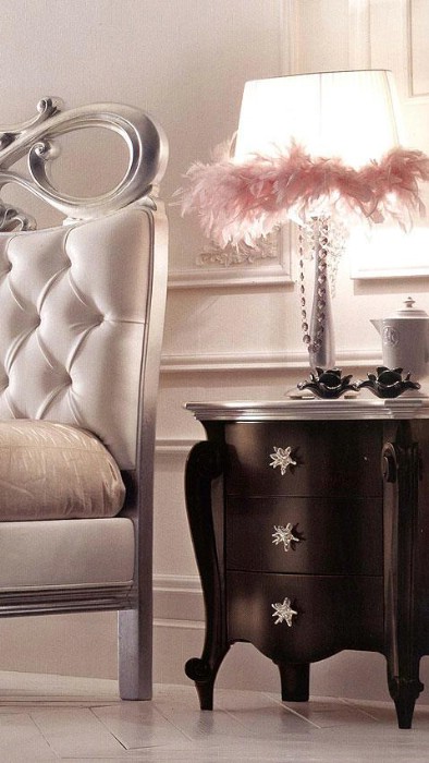 Mobili classici di lusso per camera da letto Charlotte Silver 3