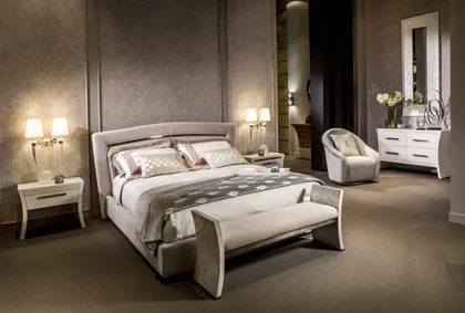 Upholstered bed Portofino Plisse. Dim cm x x cm h, modern italian bed