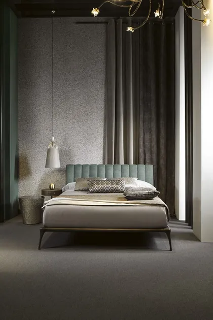 Upholstered bed Iseo. Dim cm 196 x 230 x 102 cm 28 h. (2)