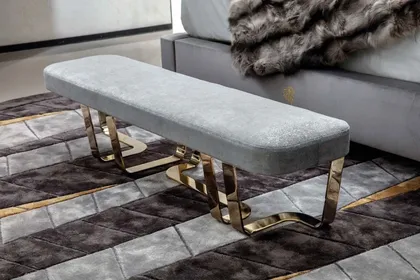 CHARISMA BENCH