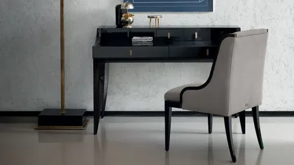 NICOLE CHAIR 01