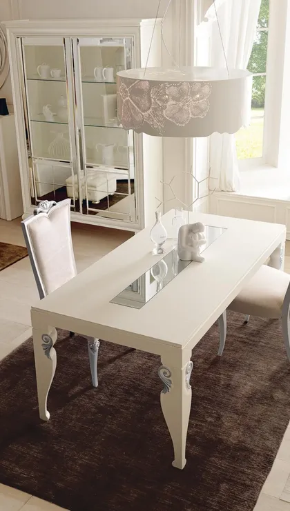 Classic Italian Furniture for dinning room, Italian dining table