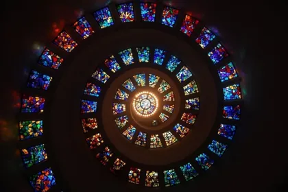 Exploring the Influence of Modern Art in Contemporary Interior Design